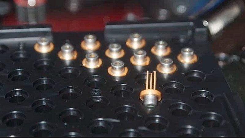 Oclaro HL63193MG φ5.6mm 635nm 638nm Red 700mw Laser Diode